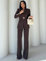 Tailleur Wins