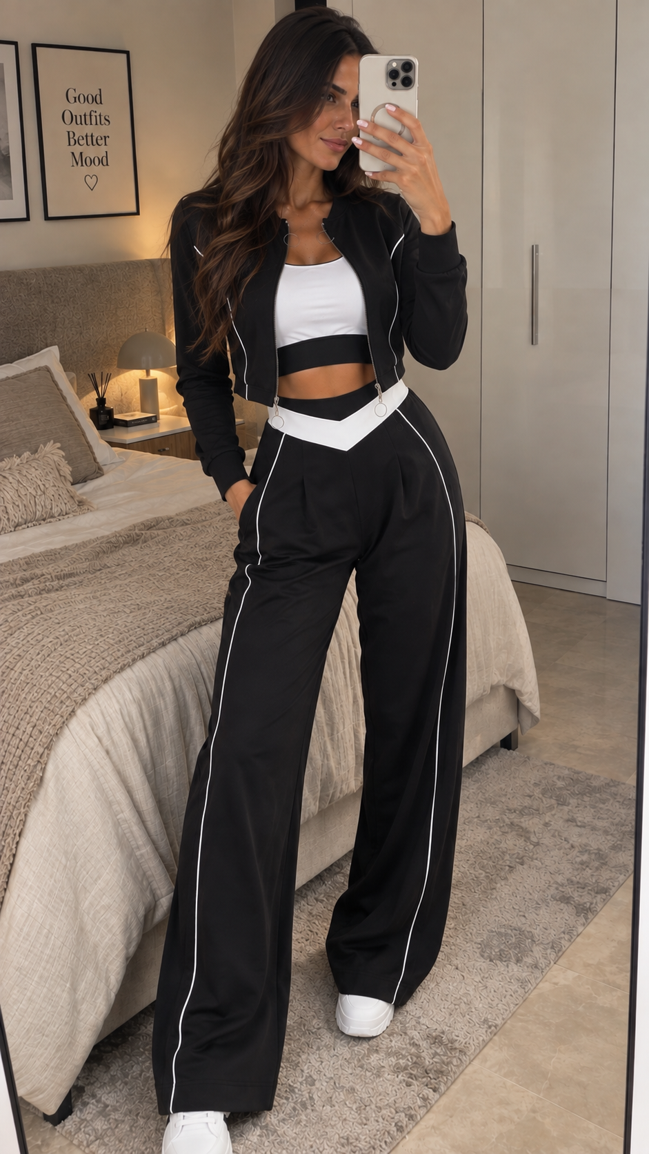 Set Monique