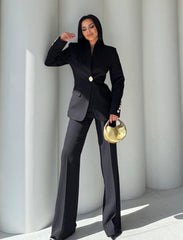 Tailleur Wins